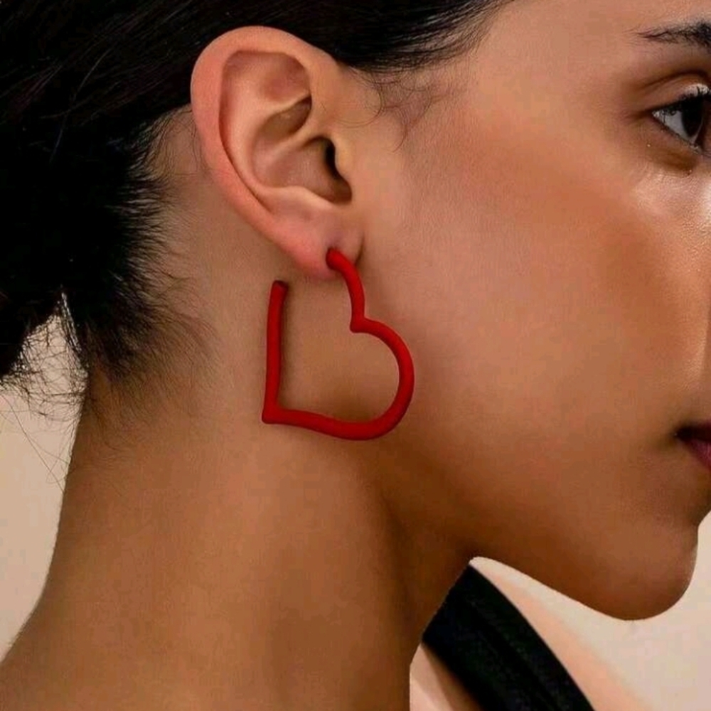 Red Heart-Shaped Earrings♥️😍